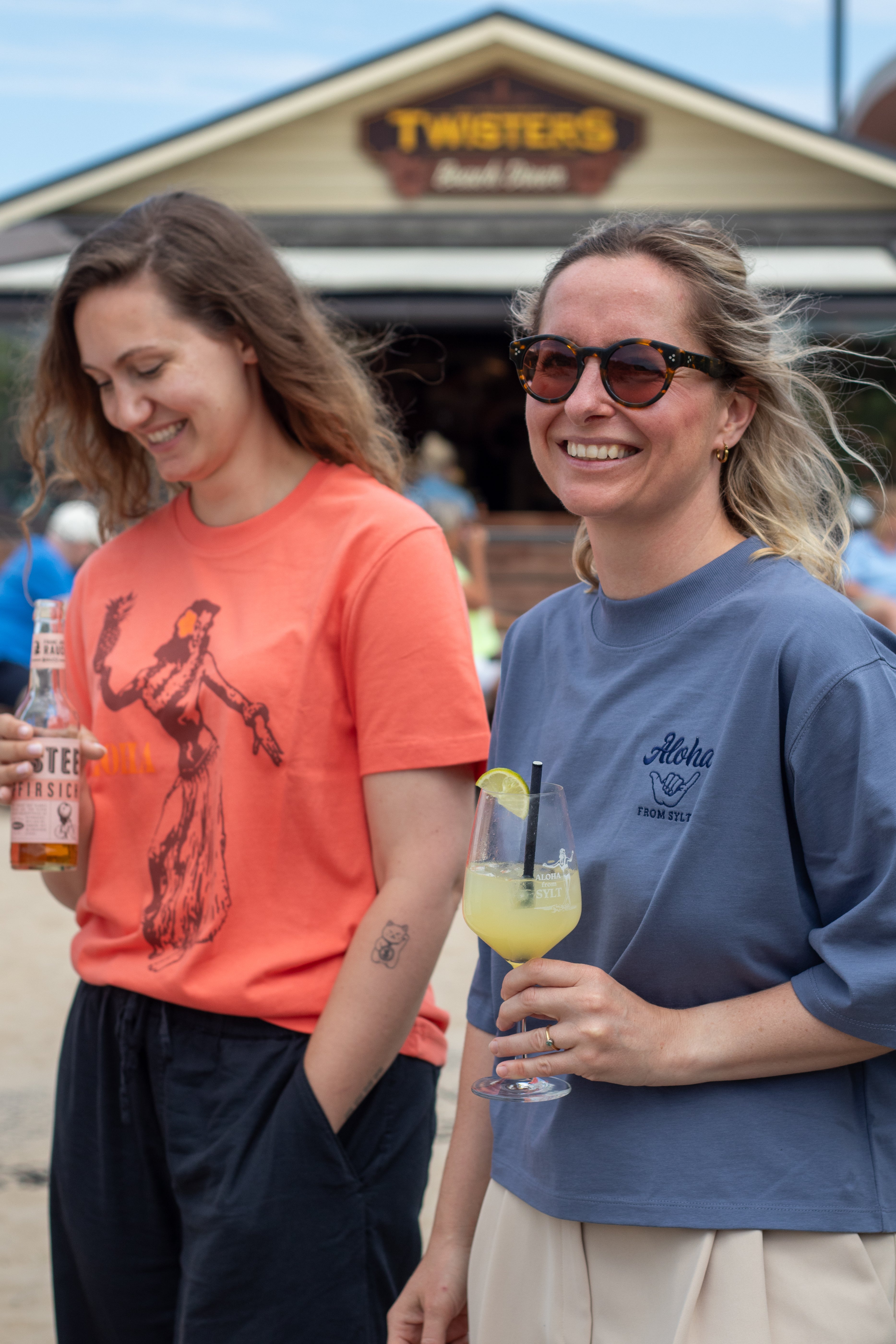 Oversized T-Shirt für Damen aus Bio-Baumwolle mit hohem Kragen