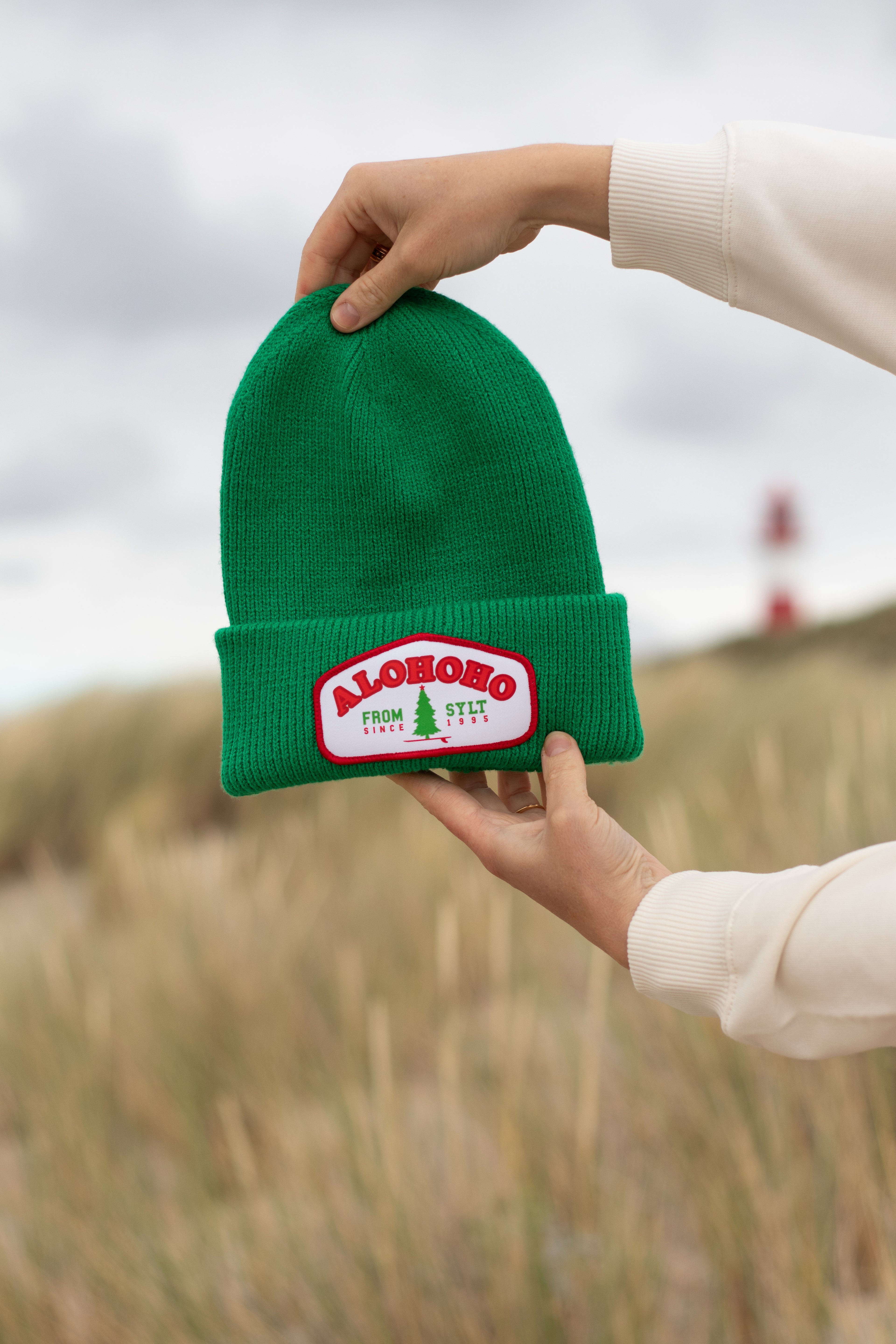Grüne Aloha Beanie für die Weihnachtszeit