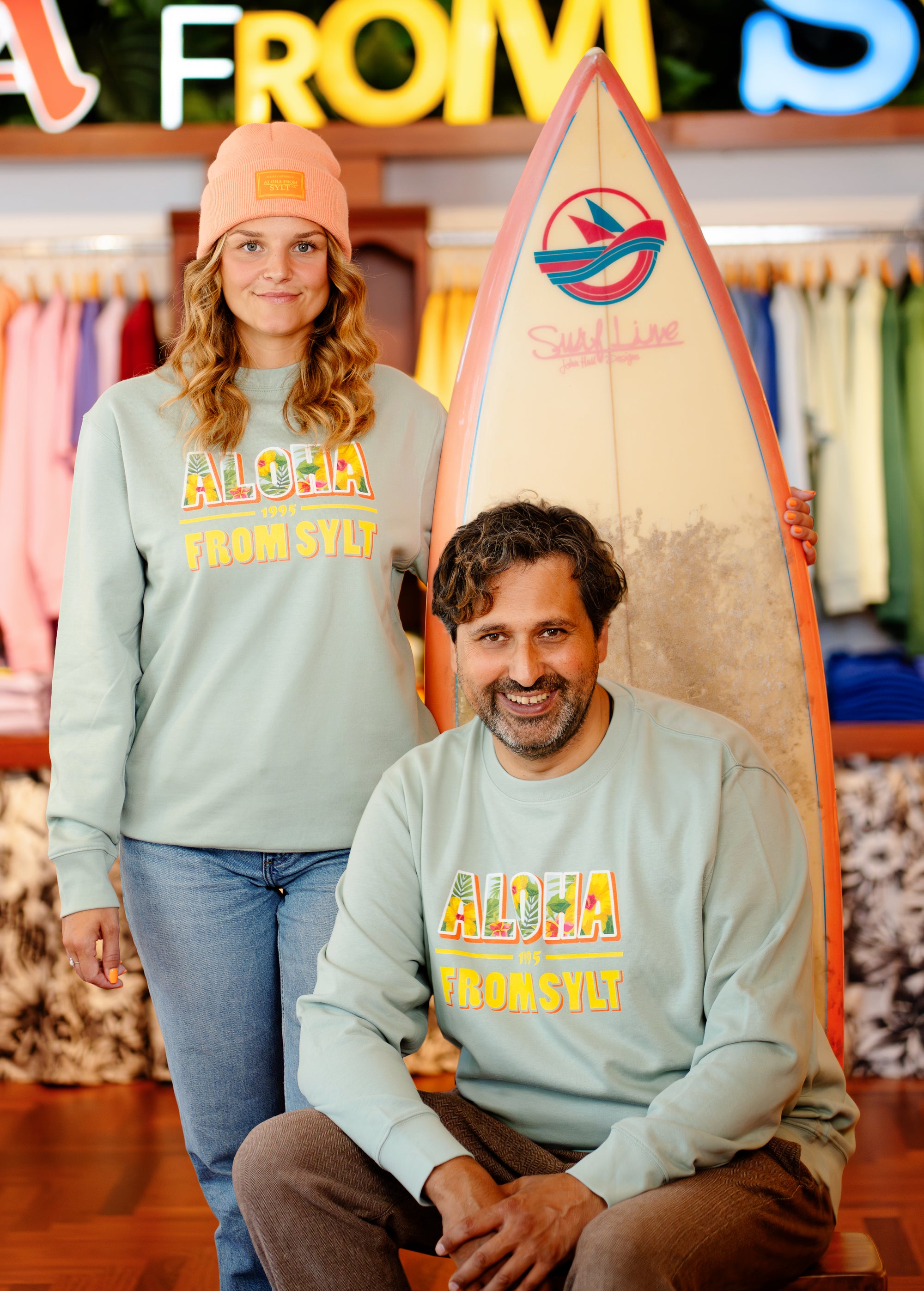 Sweater - Aloha Flowers