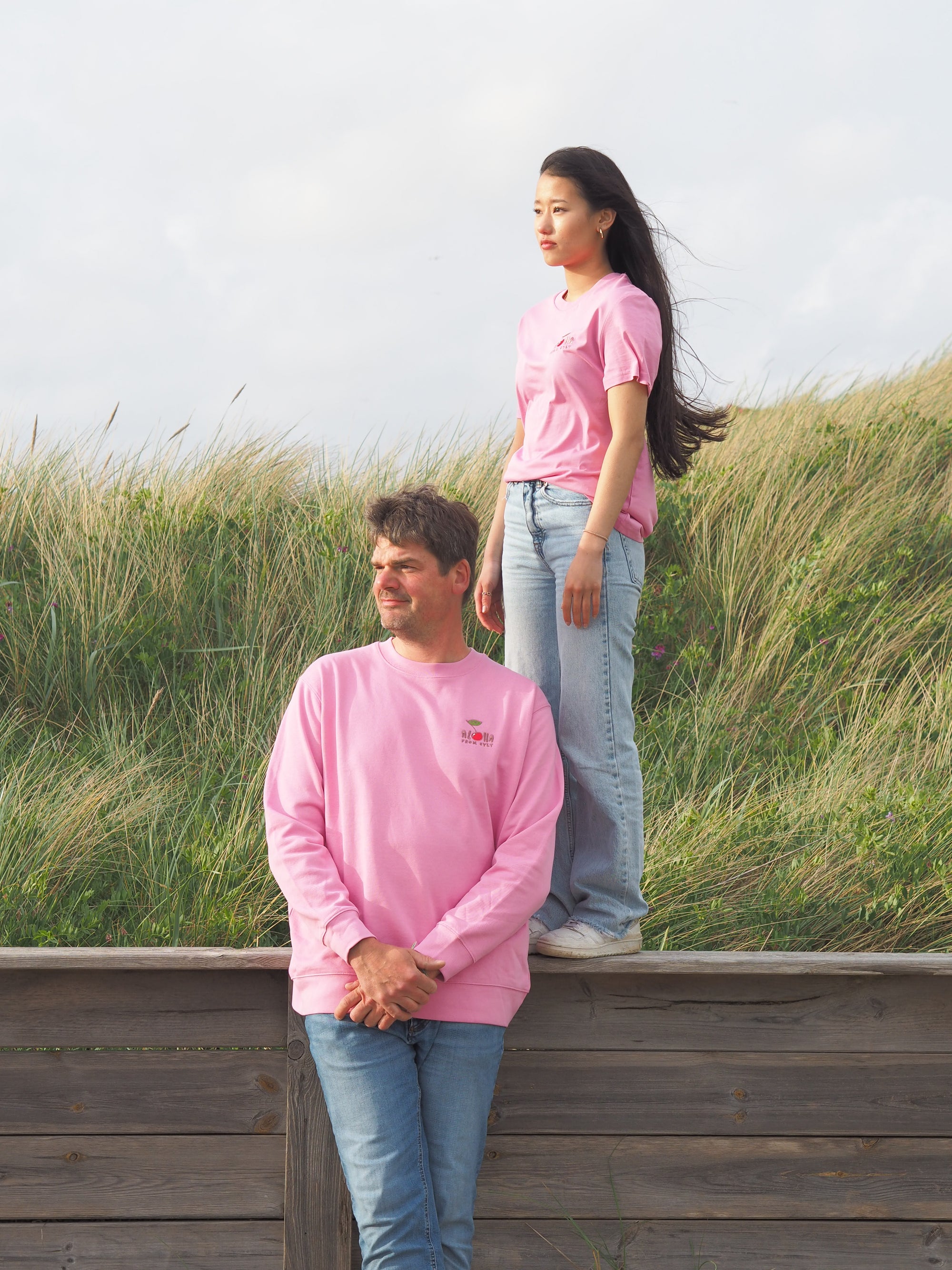 T-Shirt - Aloha Cherry