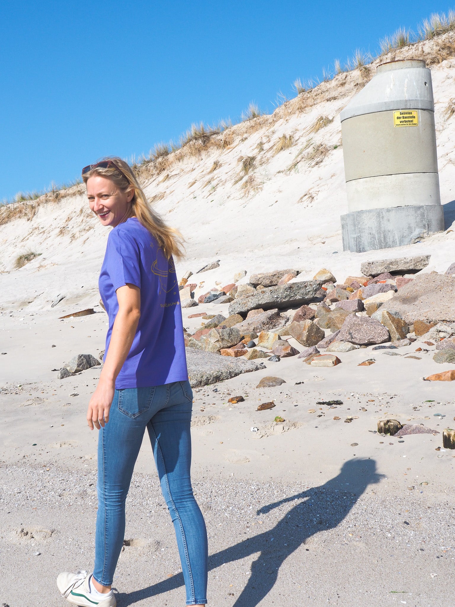 T-Shirt - Surf Around