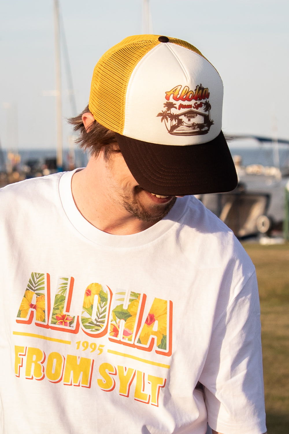 Mesh-Cap Beach Diner