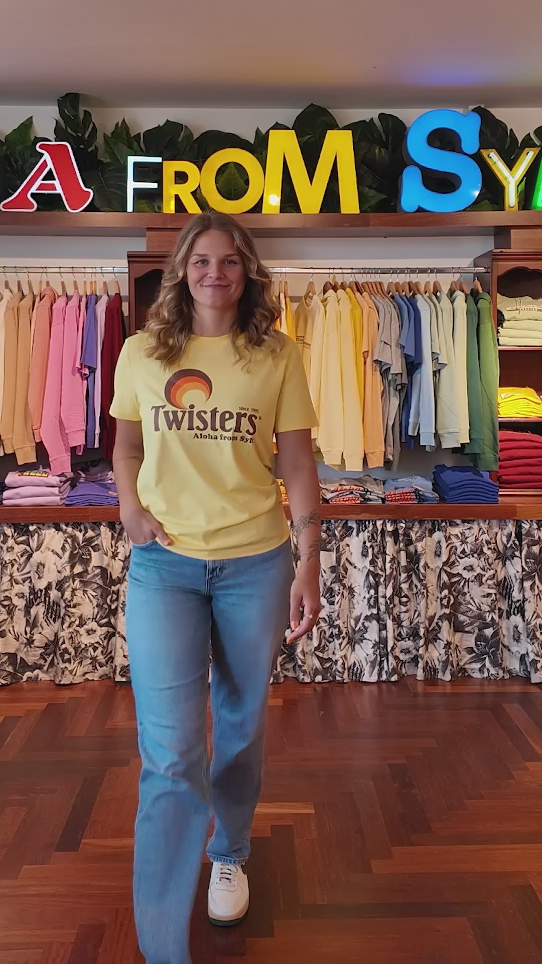 T-Shirt - Twisters Retro